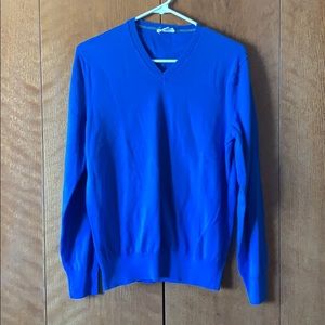 Men’s V-Neck sweater